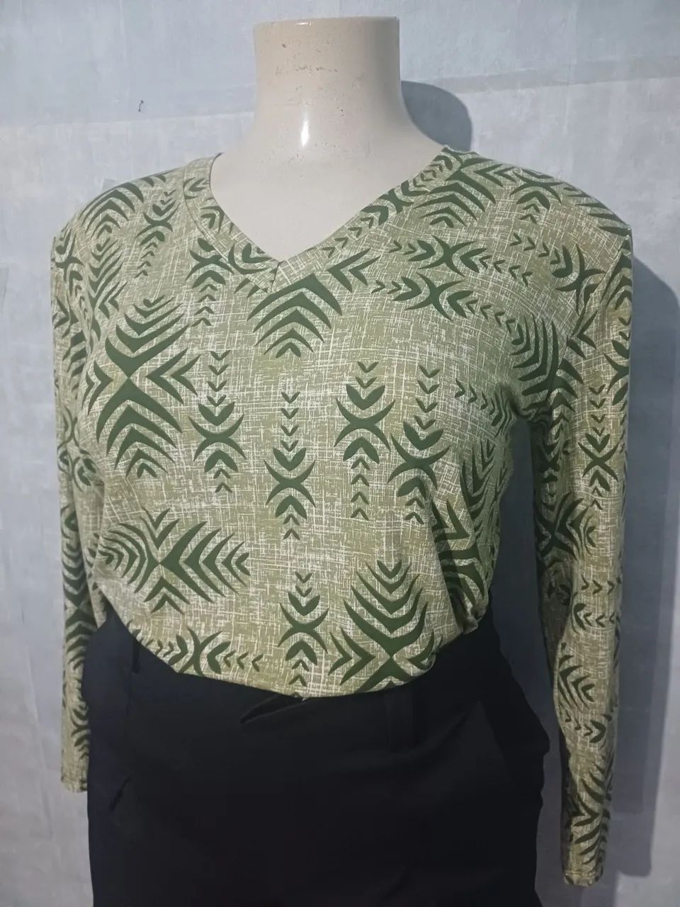 Blusa com manga longa Plus Size  - Foto 2