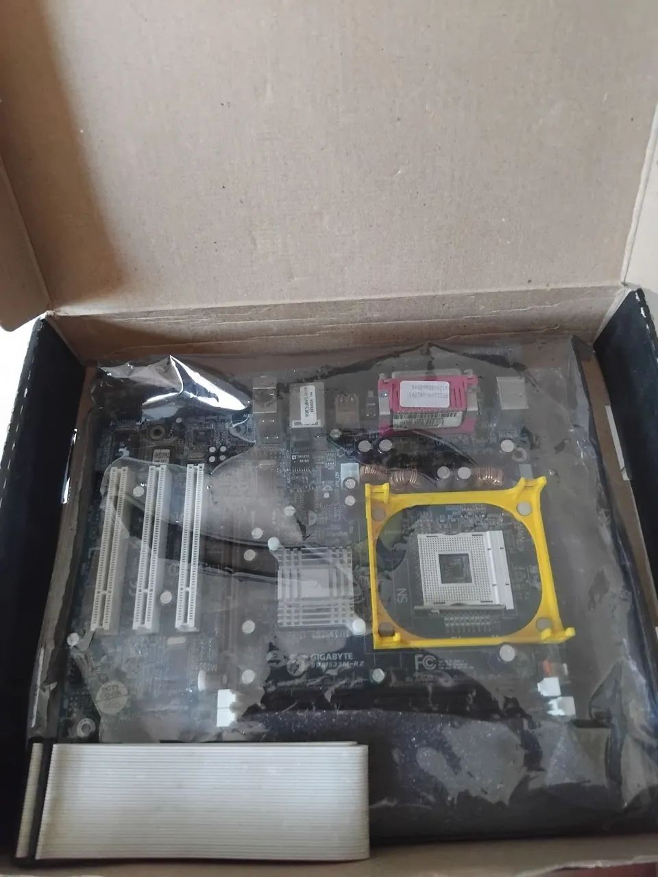 Placa mãe marca Gigabyte - Foto 3