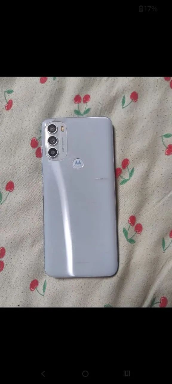 Vendo esse celular tá pegando tudo bem só tem trinco - Foto 2