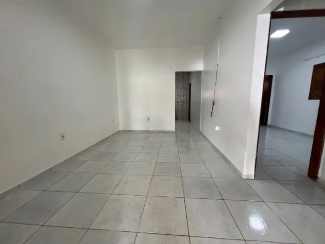 Alugo casa 2/4 com suíte Massaranduba - Foto 3