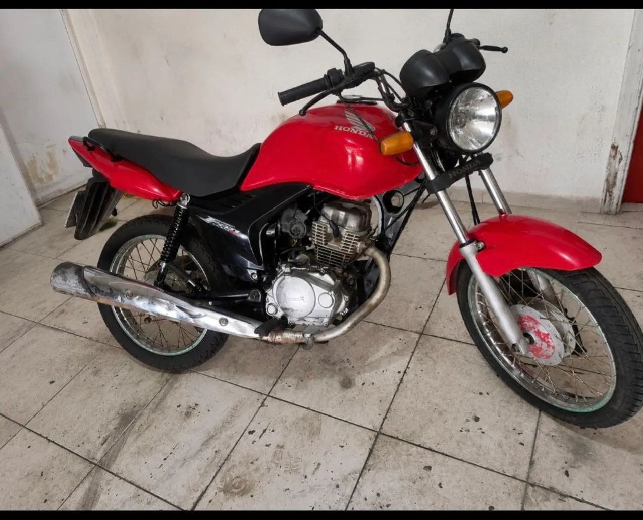 VENDO MOTO DOCUMENTOS EM DIA