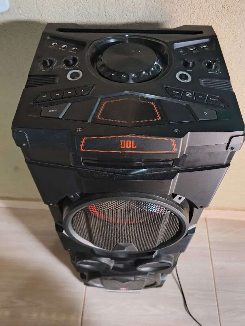 Vendo uma caixa de som JBL  - Foto 2