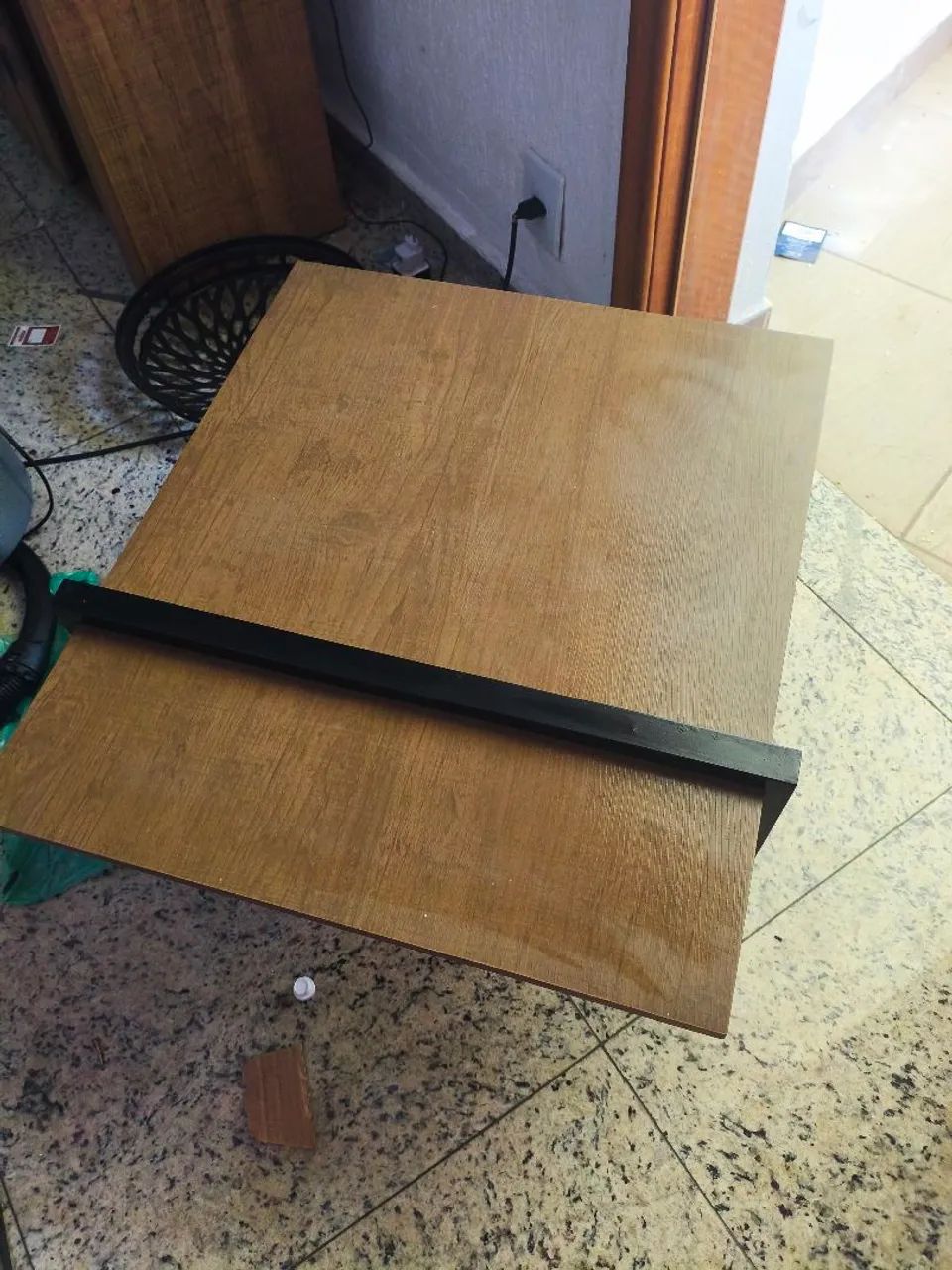 Mesa de centro moderna estilo industrial