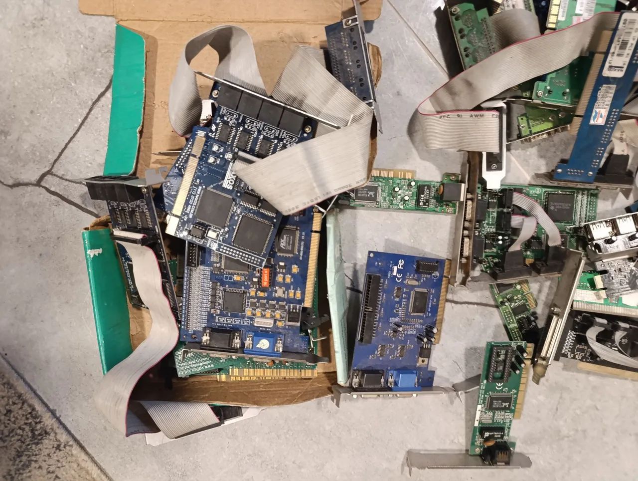 Lote de placas Seriais, rede e outras, 32 pecas - Foto 2