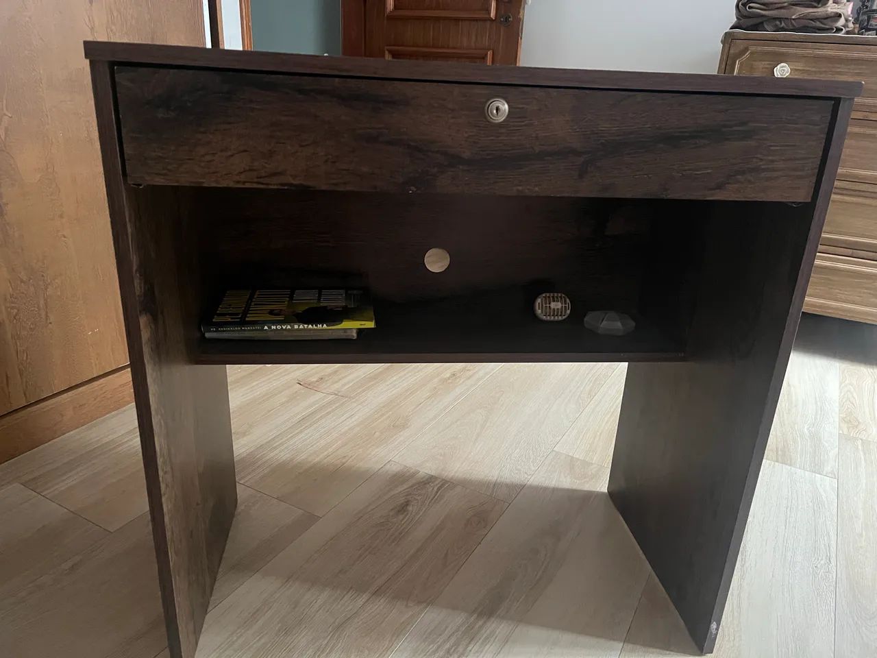 Mesa com gaveta  - Foto 2