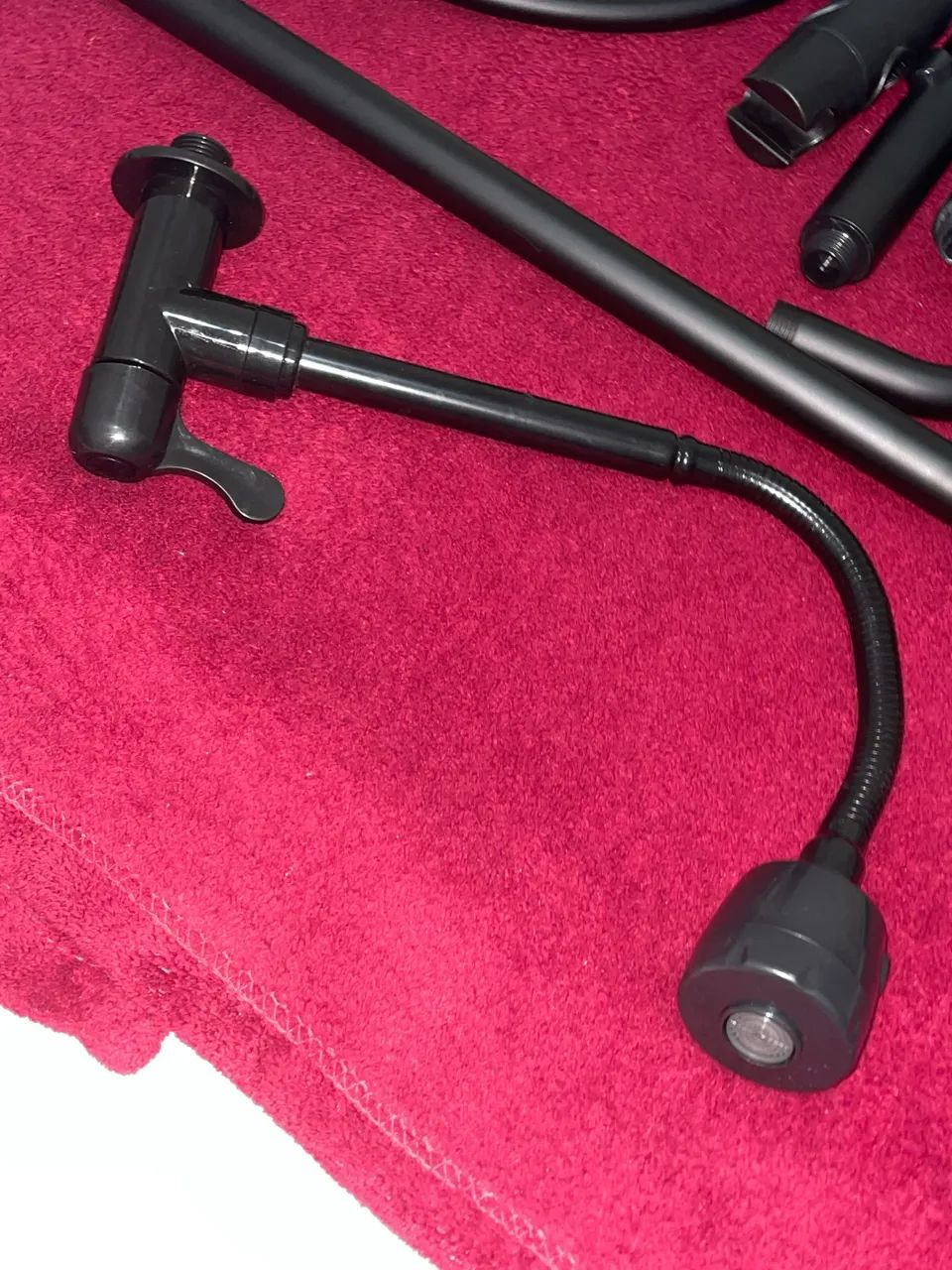 Chuveiro Inox Quadrado A Gás + Torneira de Cozinha de parede - Foto 6