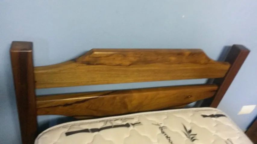 cama de solteiro + colchão+ criado mudo - Foto 2