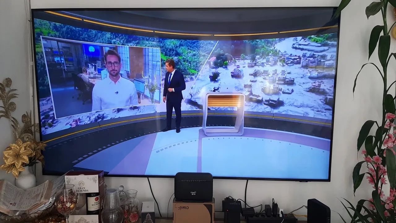 Exelente Smart tv  Sansung75polegadas 4k led UHD. - Foto 5