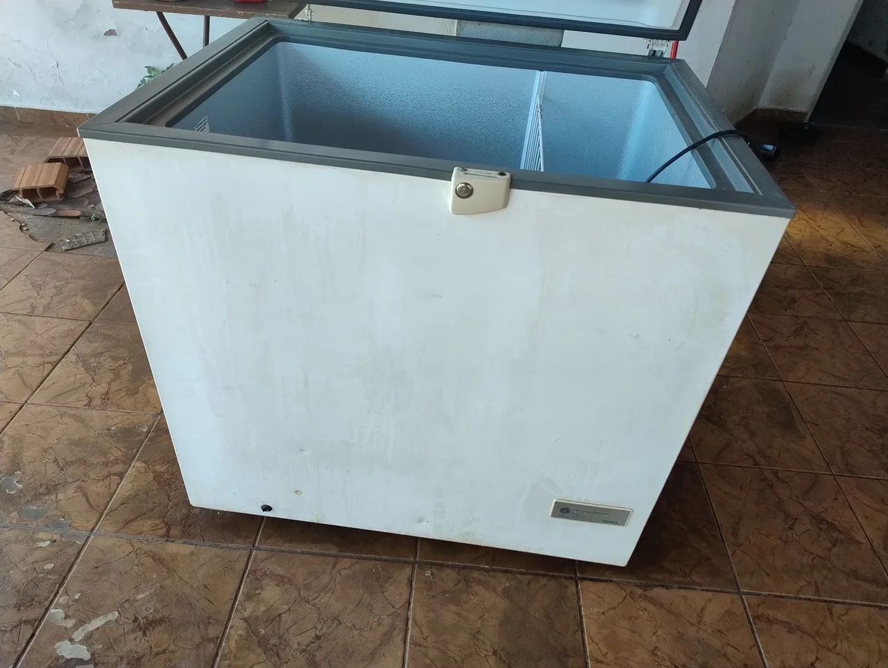 Vendo freezer Consul 