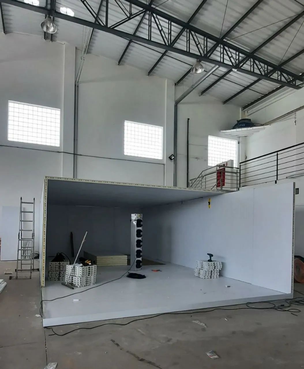 Auxiliar ou 1/2 com experiência  - Foto 4