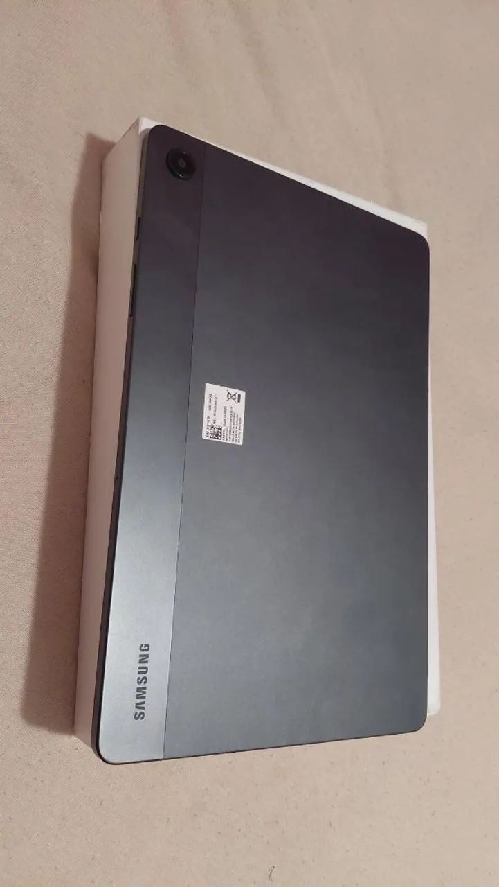 Vende-se tablet .usado muito pouco 