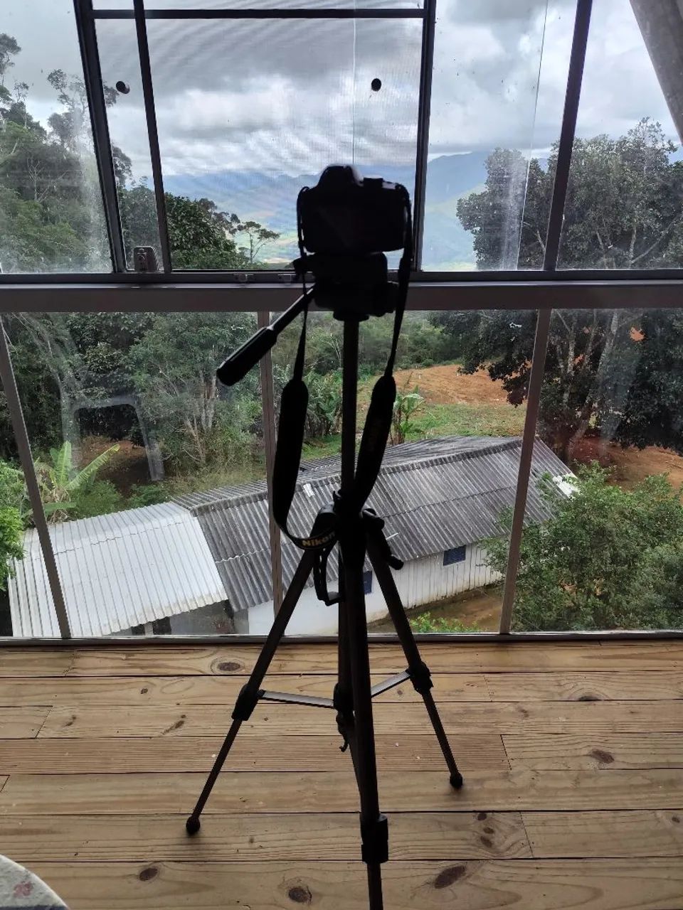 Vendo câmera Nikon 3200 - Foto 2