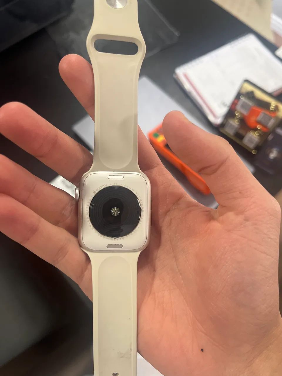 Apple Watch SE (Gen 2) 44mm - Foto 2
