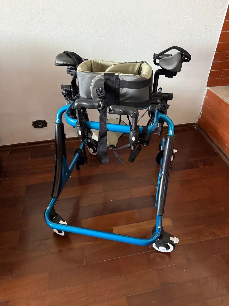 Andador infantil adaptado  - Foto 3