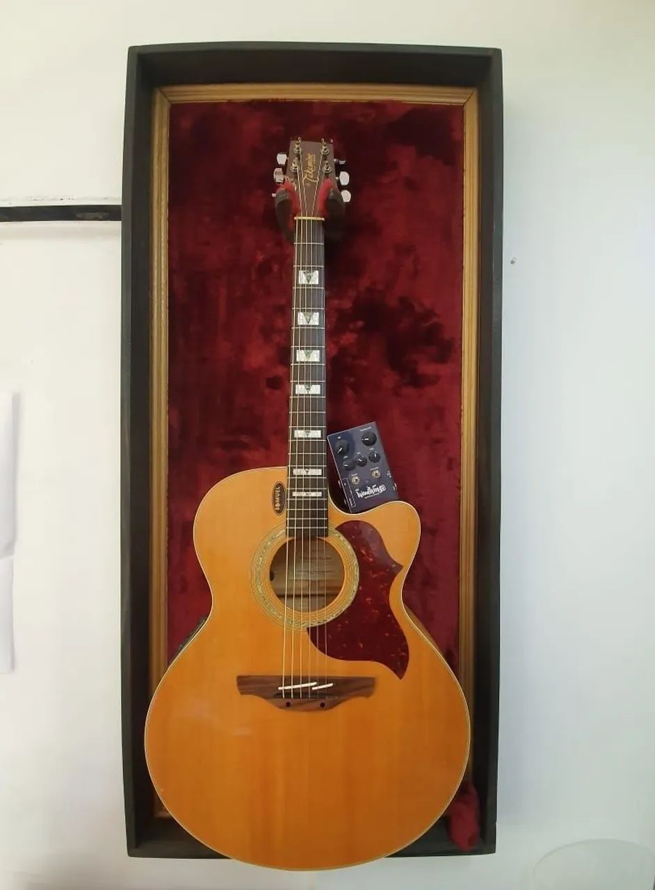 Violão Takamine EG523SC Jumbo Korea 2006 preamp TK40 + mic e transducers estéreo, com case