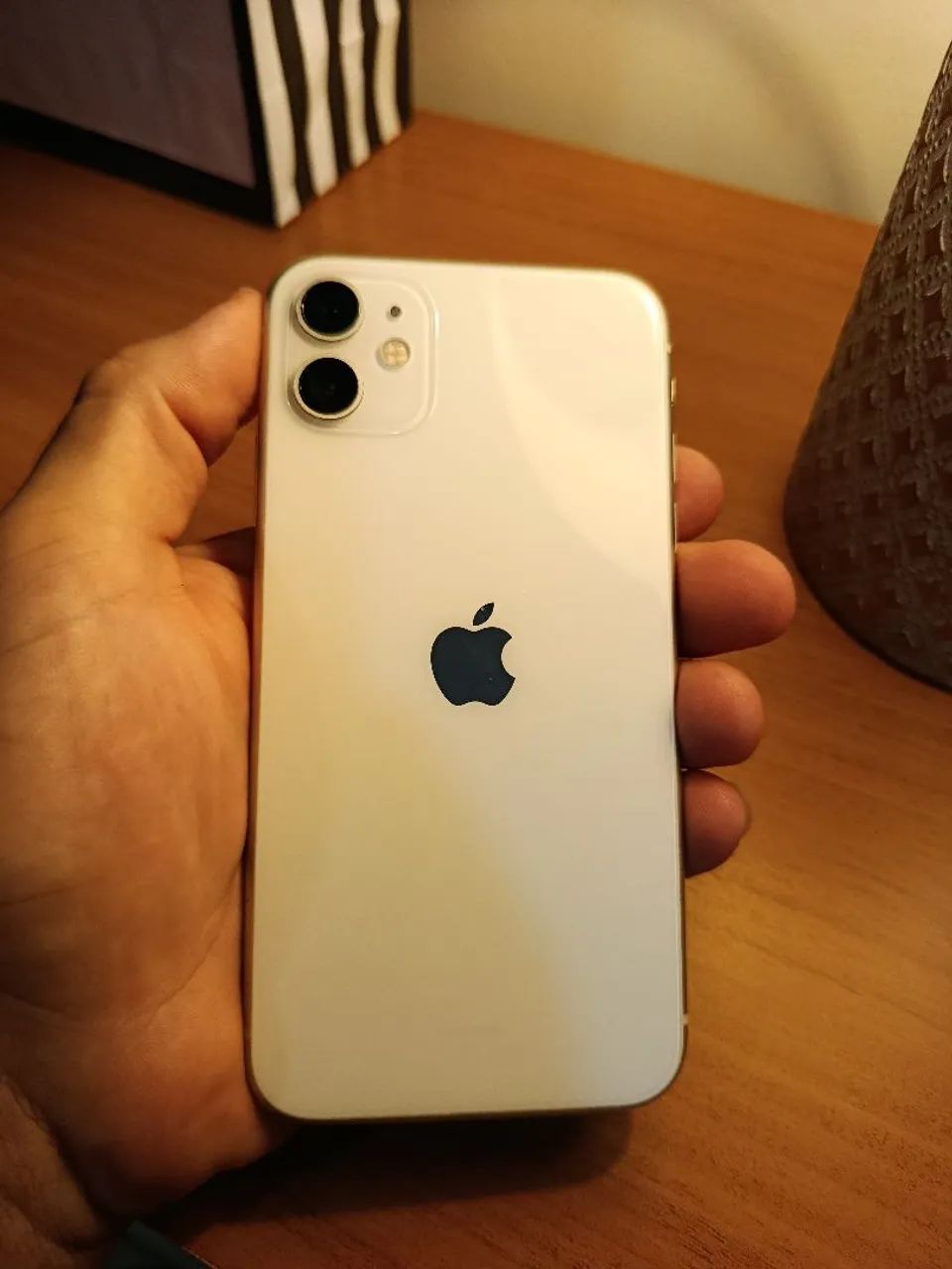 iPhone 11- 128gb todo original!