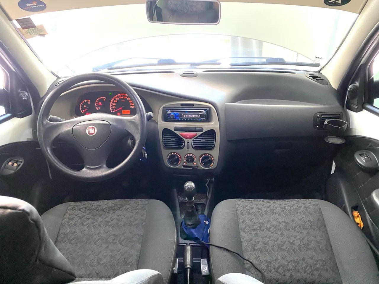 Fiat Strada 1.4 MPI Fire Flex 8V CE 2009 - Foto 2