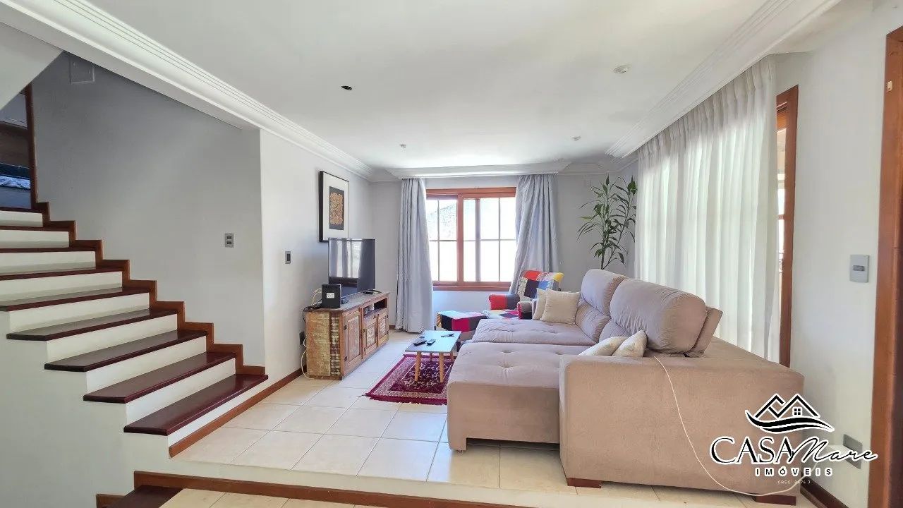 Casa à venda com 03 dormitórios em Cacupé, Florianópolis/SC - Foto 2