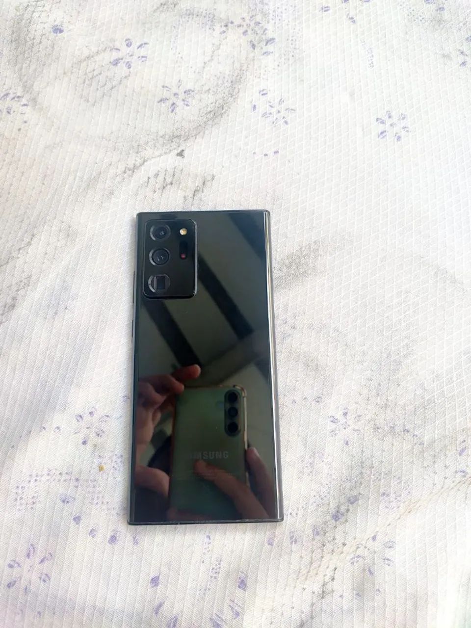 Note 20 ultra bom estado porém linha verde