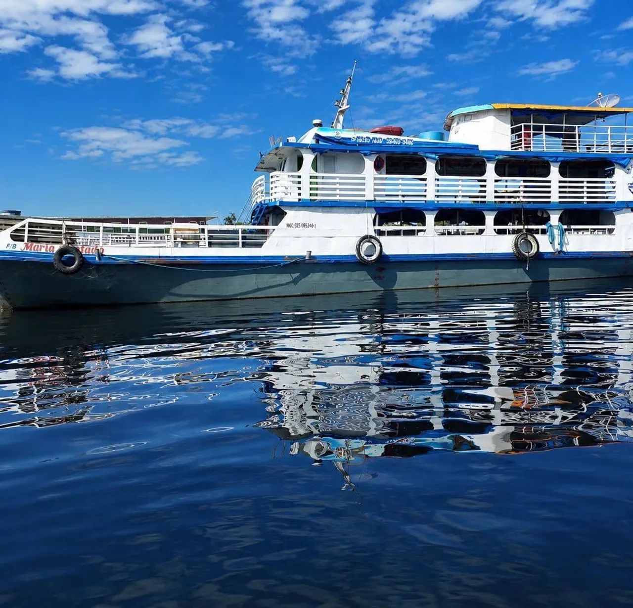 FERRY BOAT A VENDA