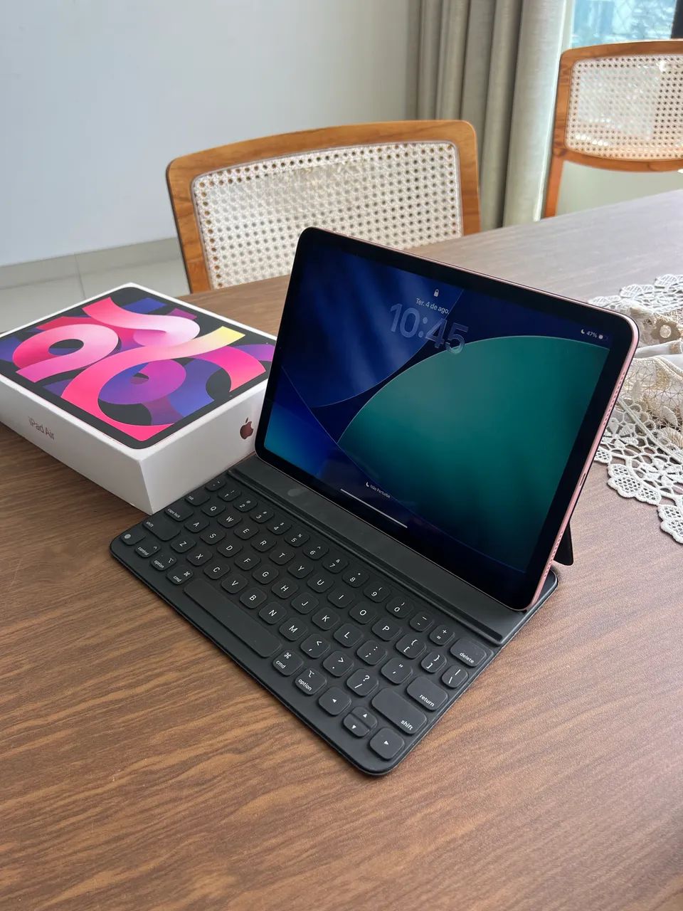 iPad Air (4ª geração) - 64 GB + Magic Keyboard Original Apple