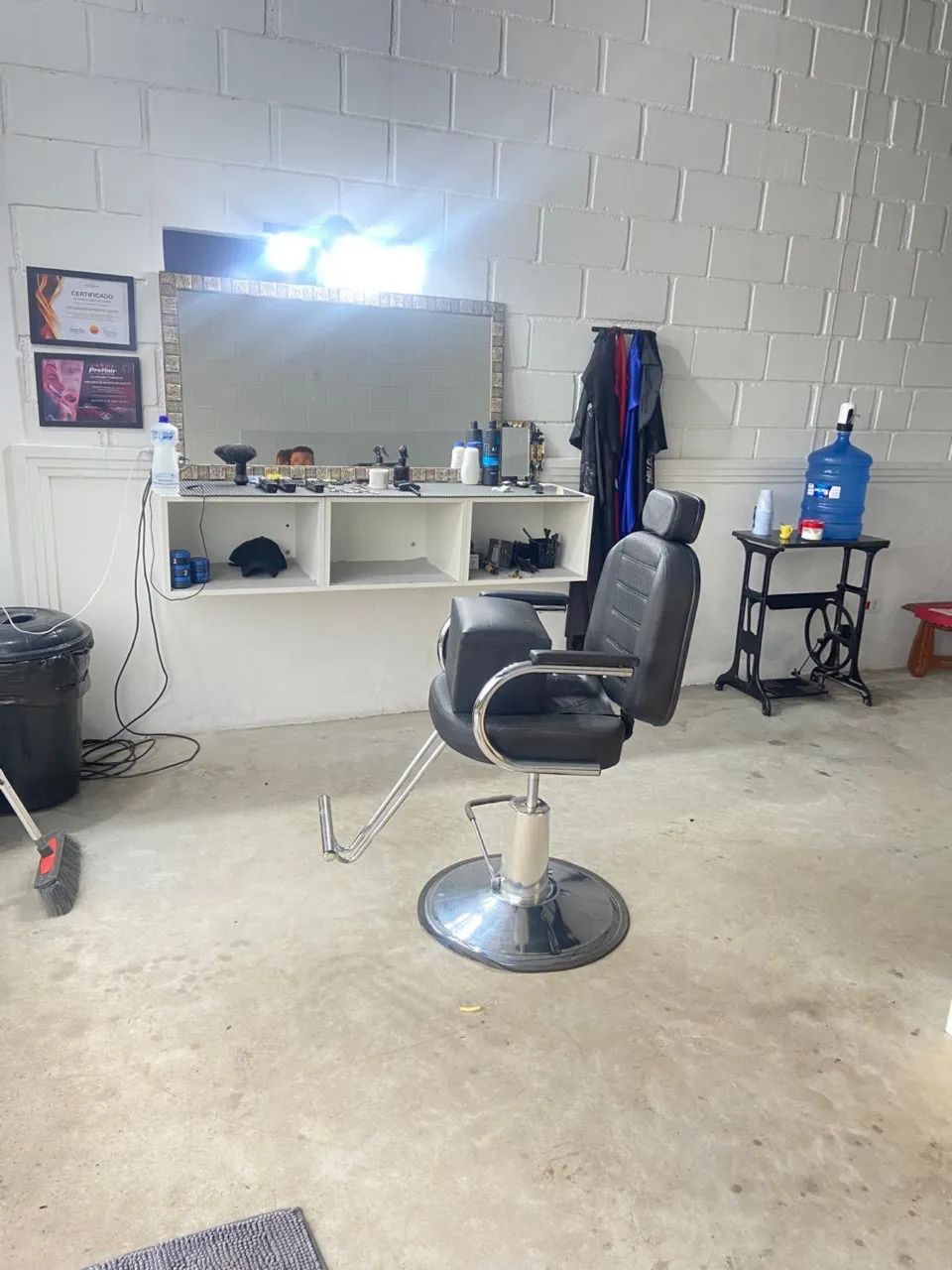Vaga para Barbeiro/ Barbearia Contrata  