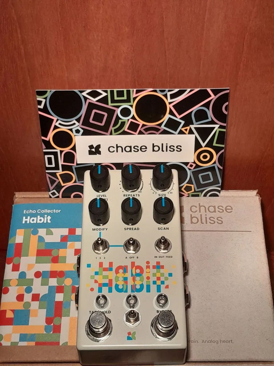 Pedal Delay Chase Bliss Habit Edição Especial - Instrumentos