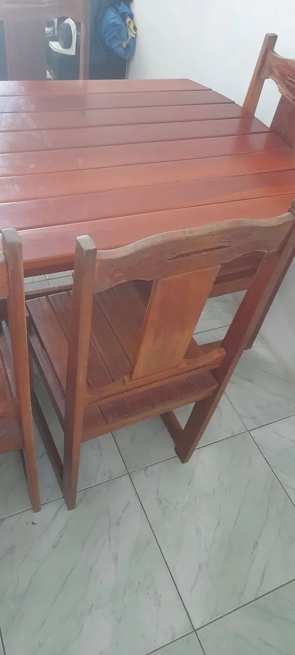 Mesa de madeira 6 cadeiras 170 X 80  - Foto 3