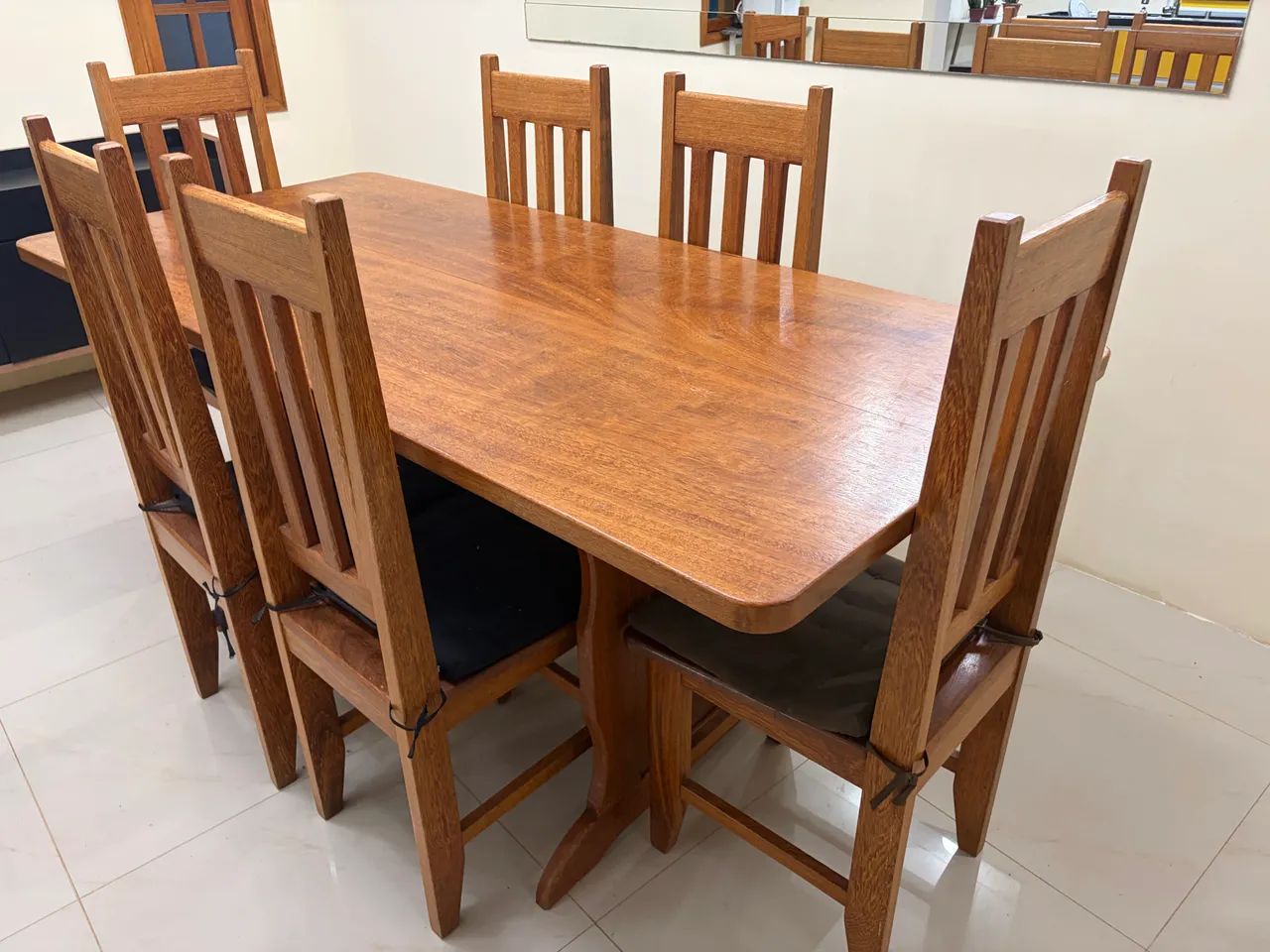 Mesa madeira maciça ypê6 lugares 