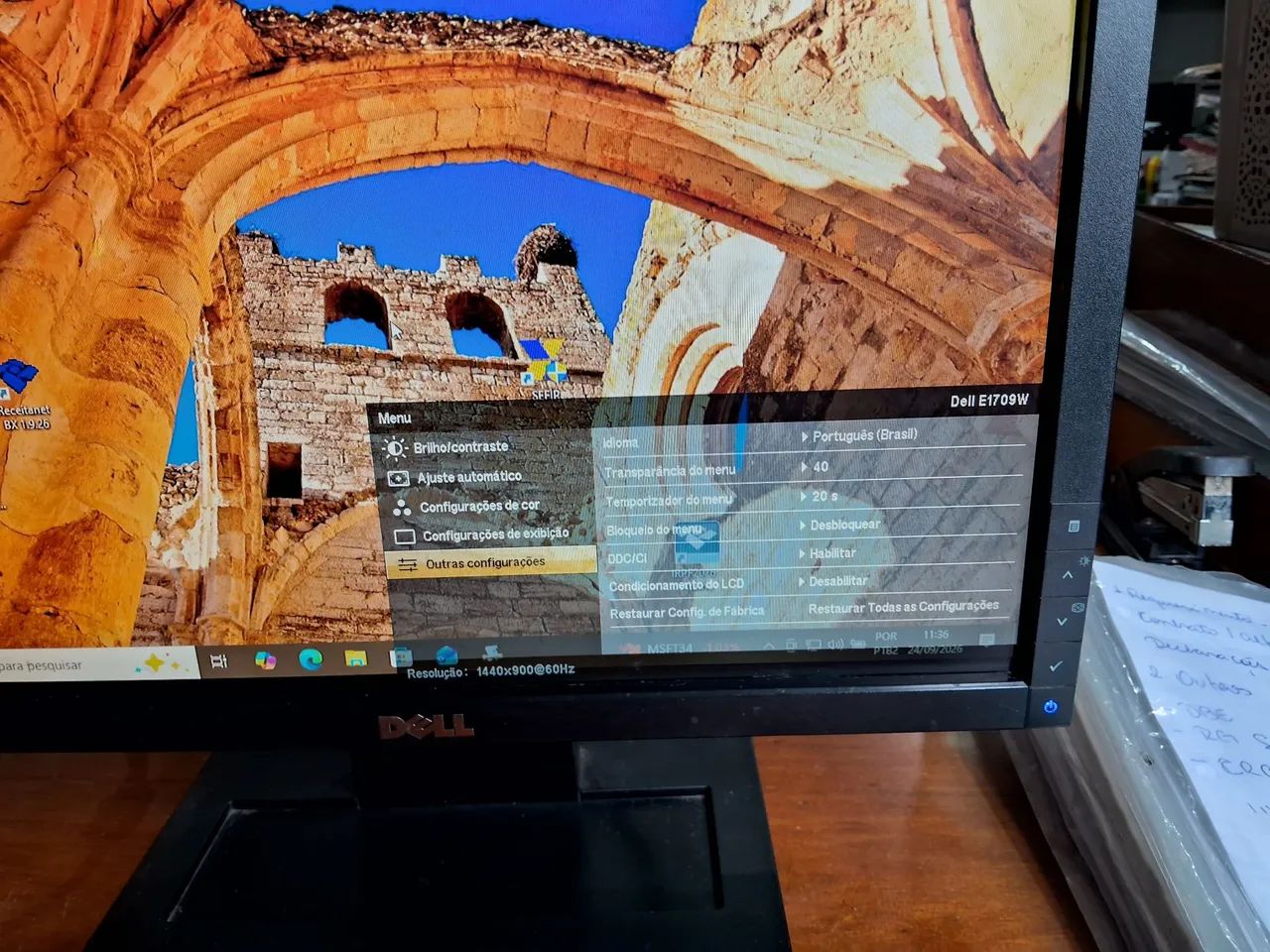 Monitor LCD widescreen Dell E1709Wc de 17 polegadas - Foto 2