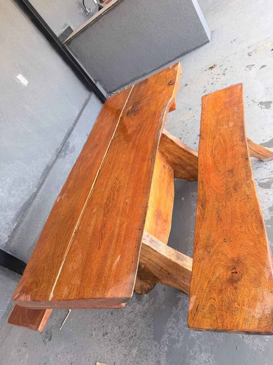 Vende-se mesa 