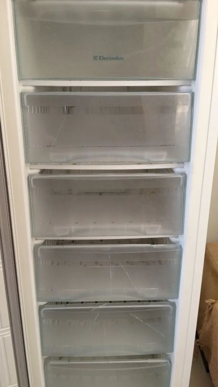 Freezer etrolux vertical Fe22 - Foto 3