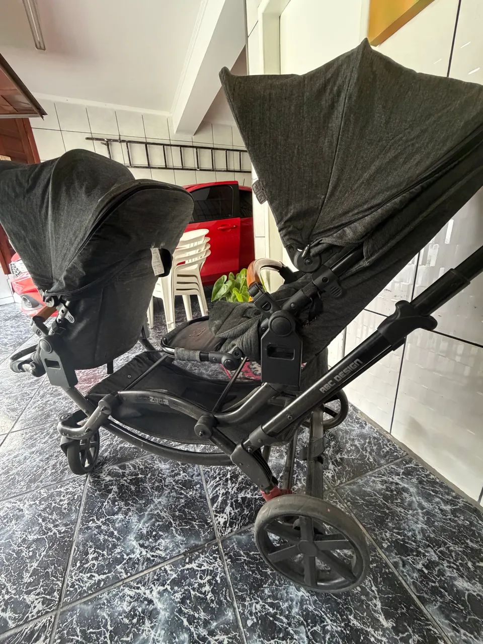 Carrinho de bebê para gêmeos 