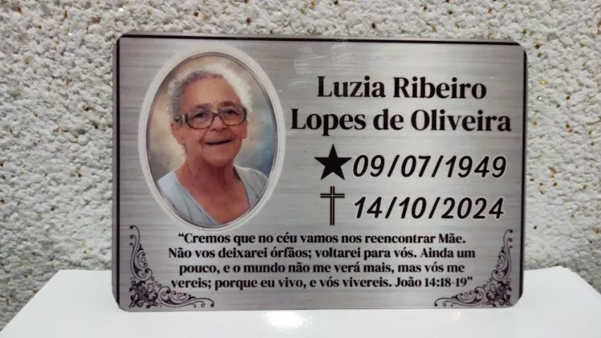 placa de cemiterio - Foto 4