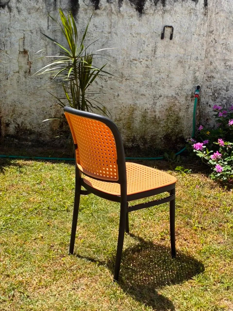 Vendo cadeira plástica para mesa - Foto 2