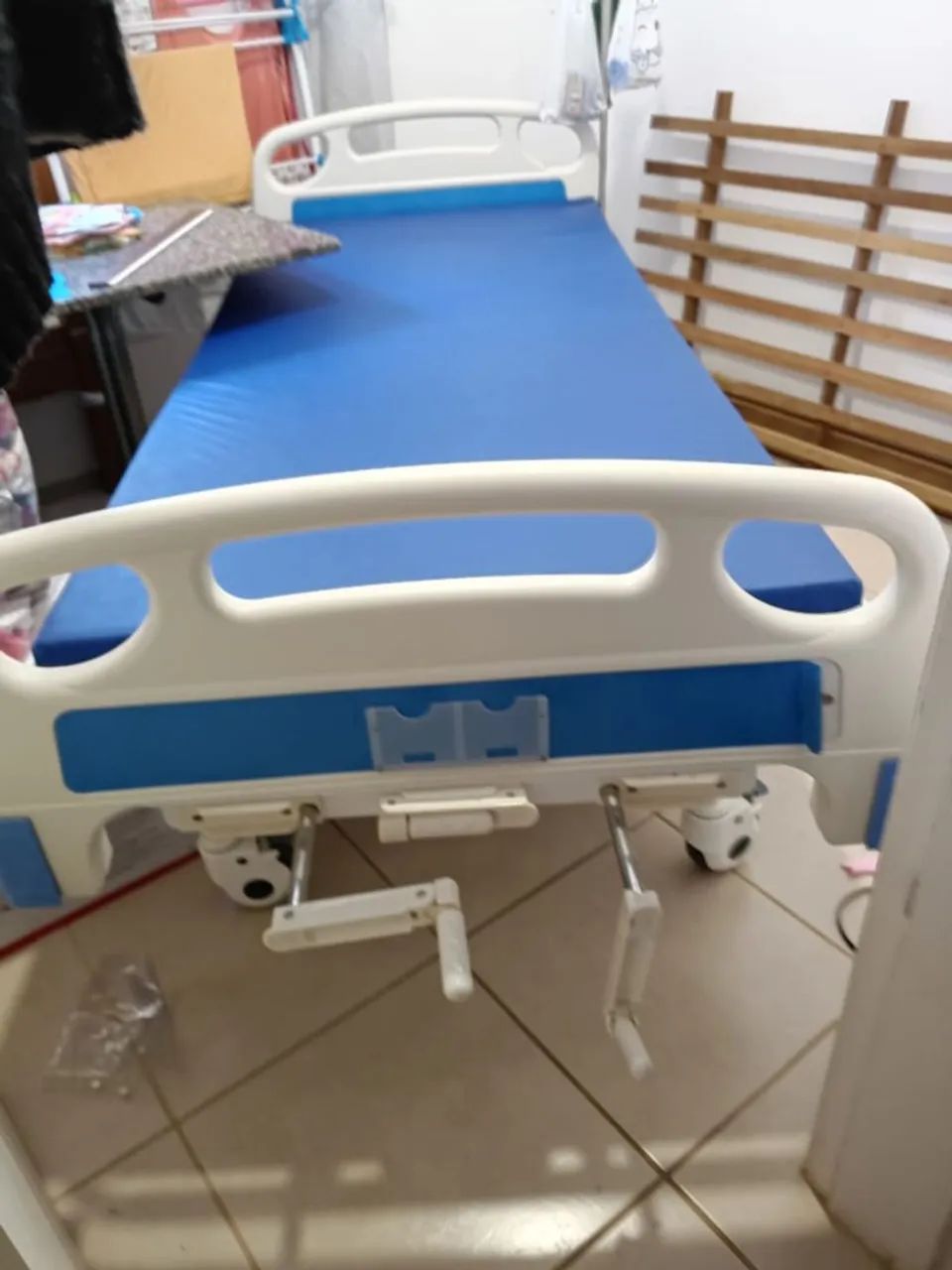 Cama hospitalar manual  - Foto 2