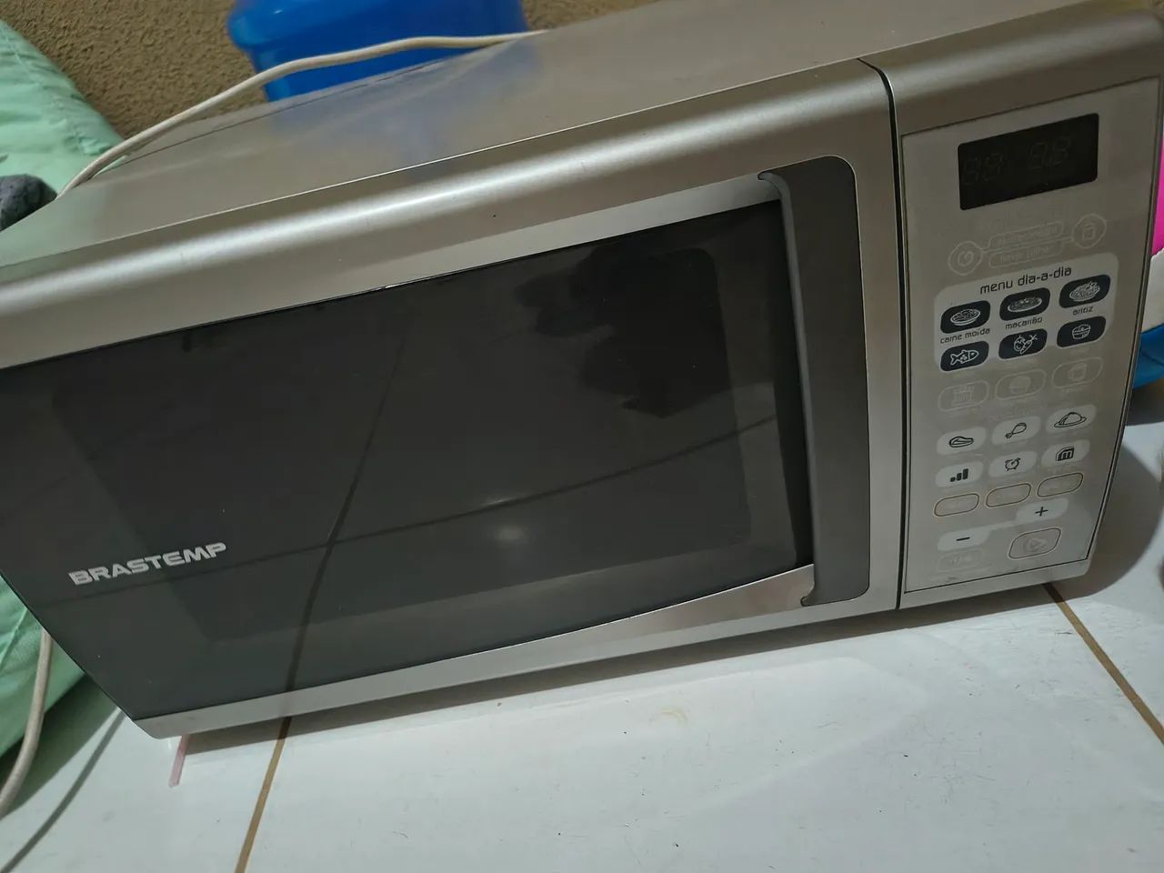 Microondas COM DEFEITO 