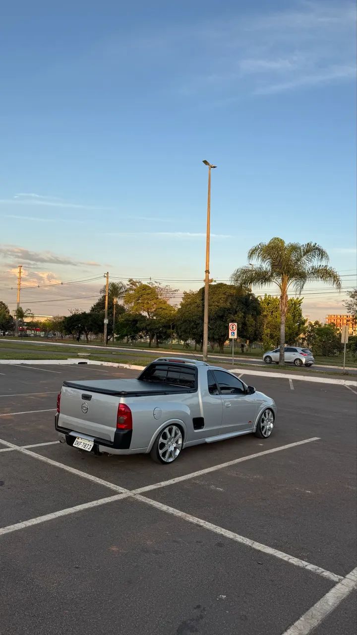 Chevrolet Montana Sport 1.8 MPFI Flexpower 8V 2005