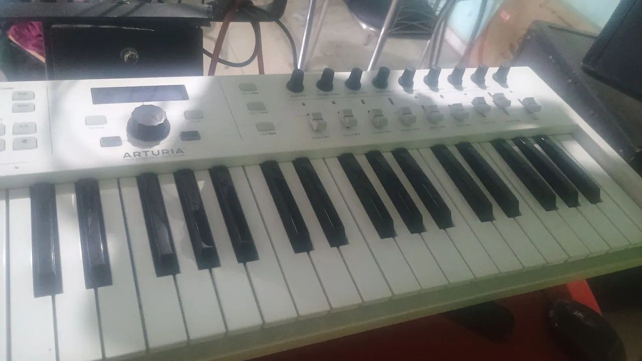 Teclado Controlador Arturia  - Foto 3