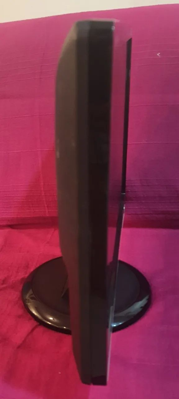 Monitor Samsung 19 polegadas VGA c/defeito na fonte de alimentação - Foto 2
