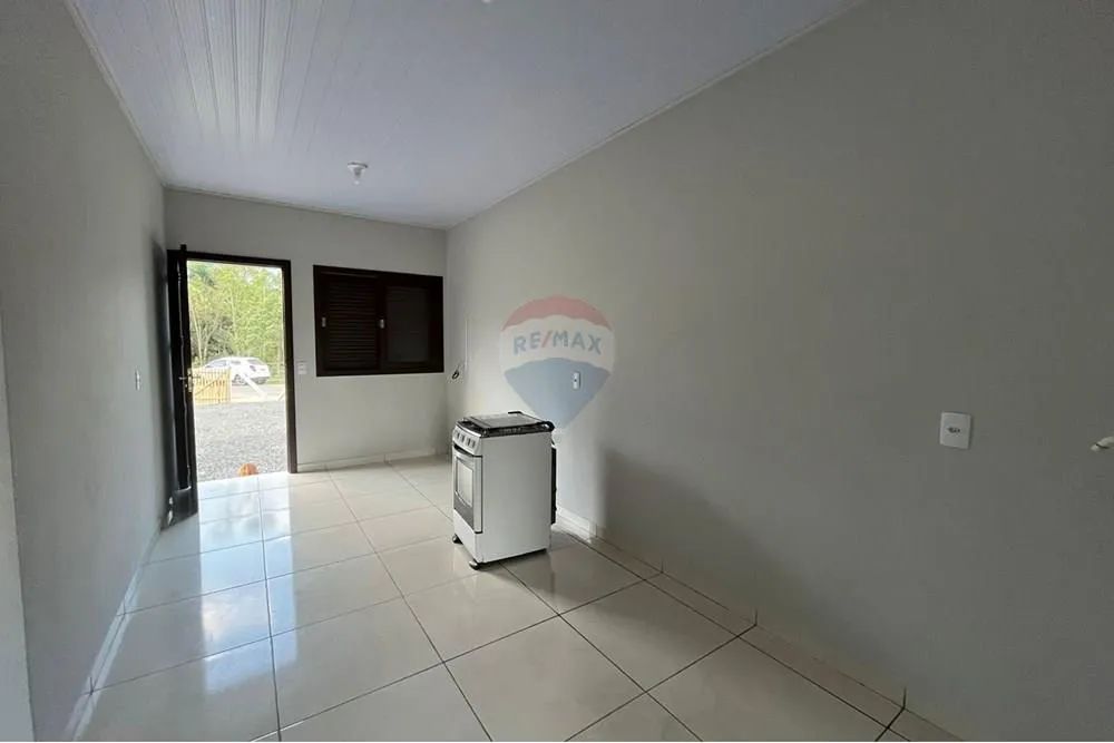 Locação de imóvel casa em Siderópolis com dois dormitórios e um banheiro - Foto 3