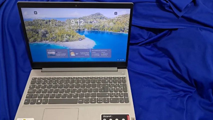 NOTEBOOK Lenovo Ideapad 3i - i3 10ª Geração - R$ 750 (negociável)
