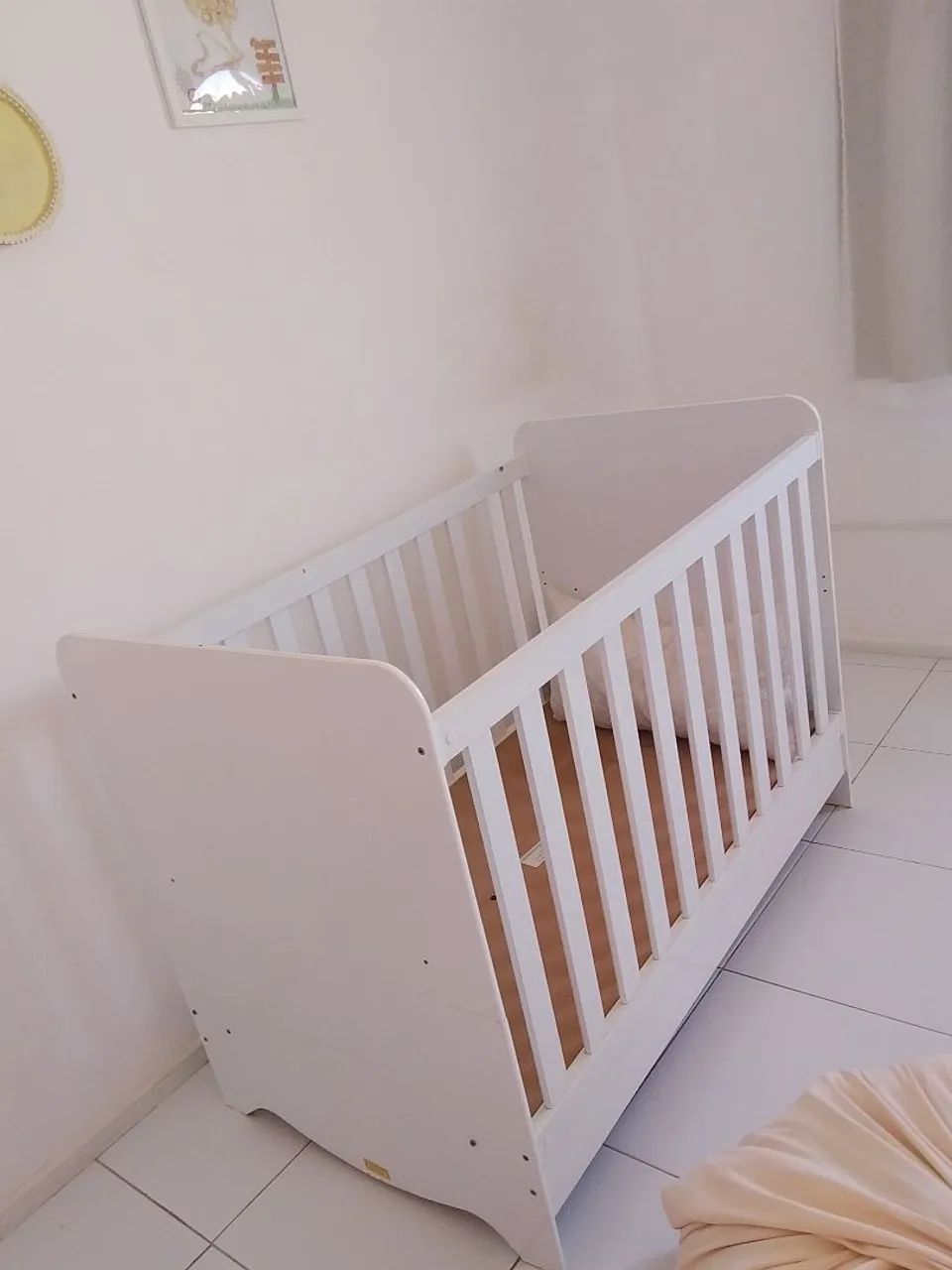 Berço seme novo branco 