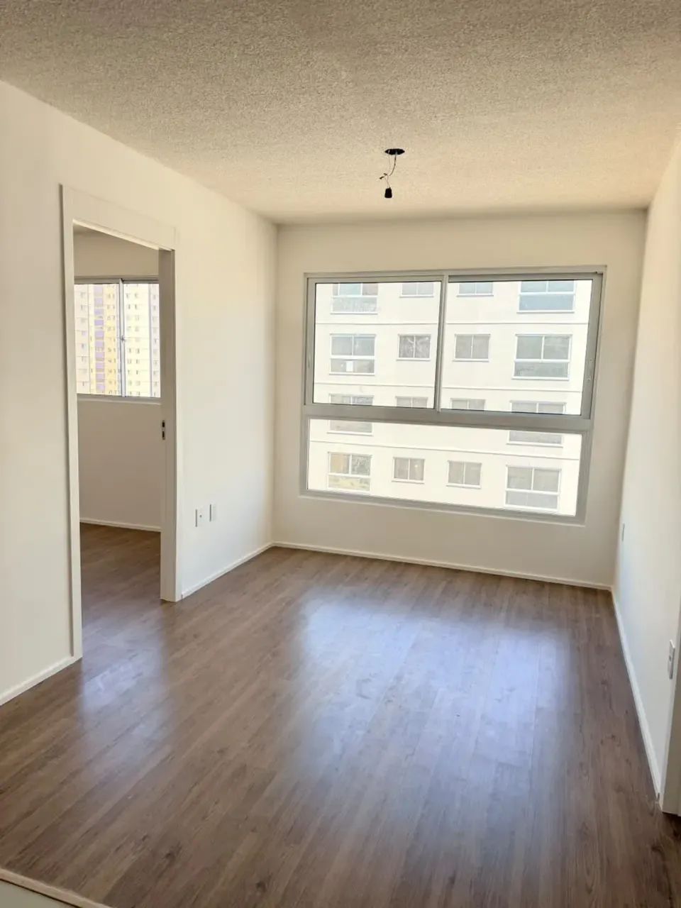 2 QUARTOS COM VAGA DE GARAGEM . PRONTO EM SAMAMBAIA NORTE . - Foto 2