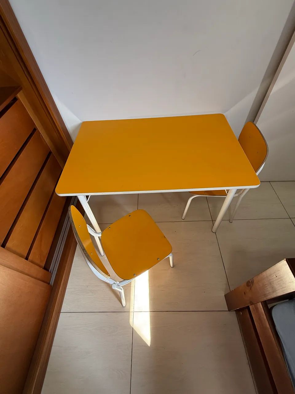 Mesinha infantil 