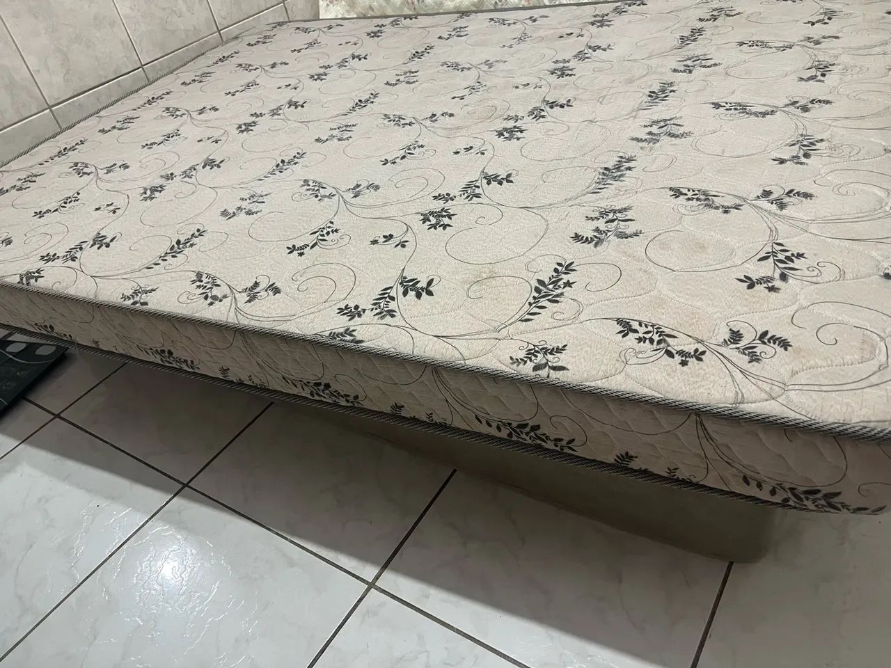 Cama e base