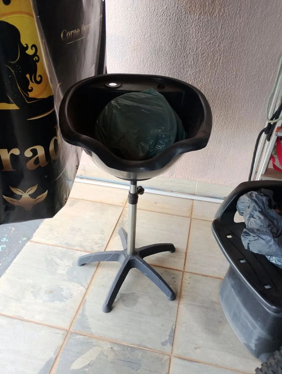Maca   lavatorio portátil e cadeira de manicure com gaveta - Foto 2