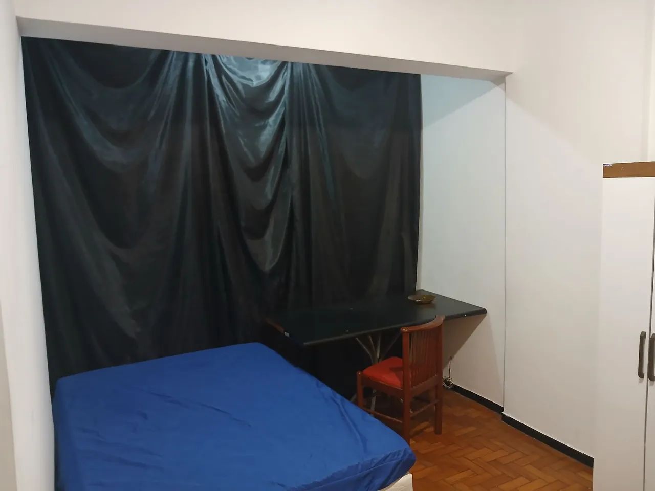ALUGO UM QUARTO GRANDE - Foto 2