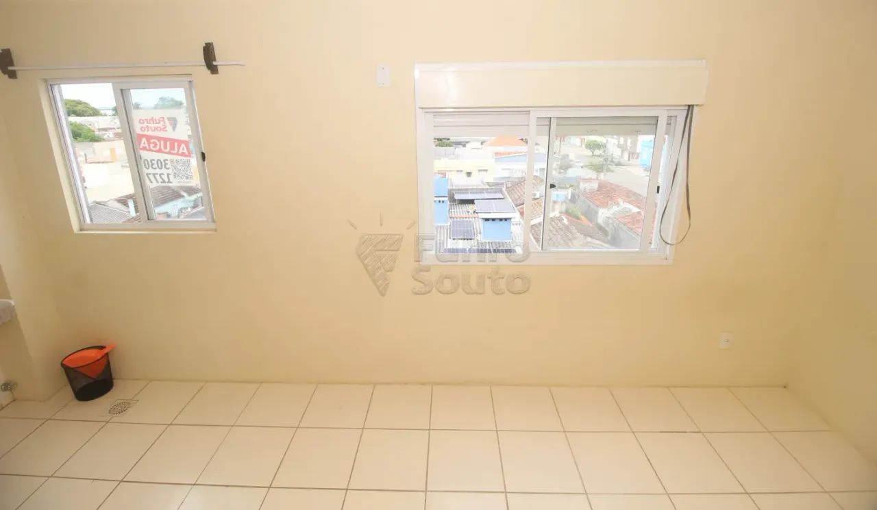 Kitinete Aconchegante no Coração da Cidade: Seu Novo Lar Compacto e com Estilo no Edifício