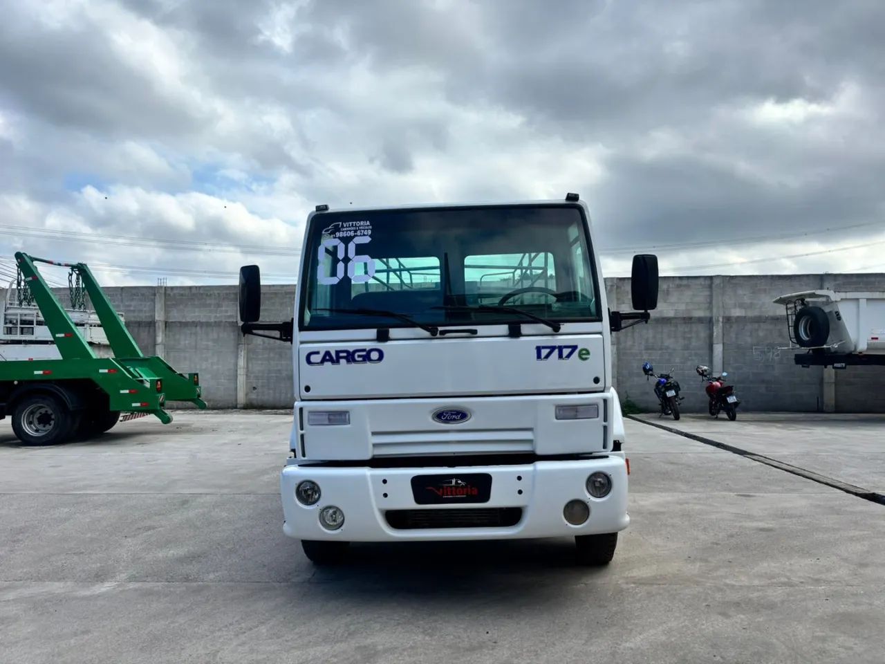 Ford Cargo 1717 2006 - Foto 2